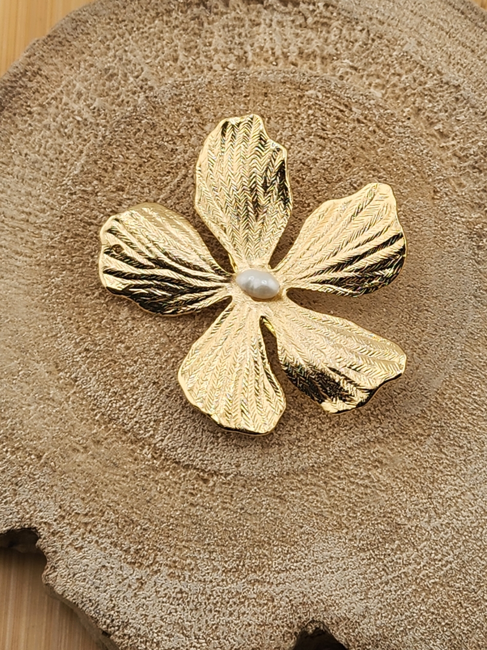 Gold Floral Petal Brooch with Pearl Accent 0554